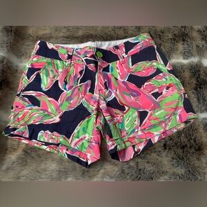 Lilly Pulitzer Size 0  Callahan vibrant leaf print shorts